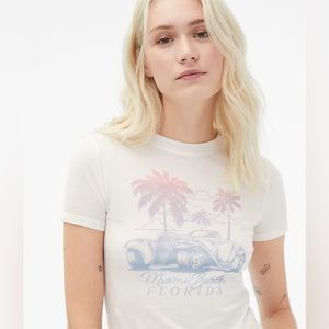 NWOT Aeropostale Classic Crew Tee